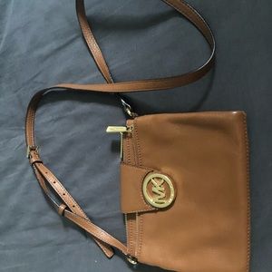 Michael kors crossbody bag